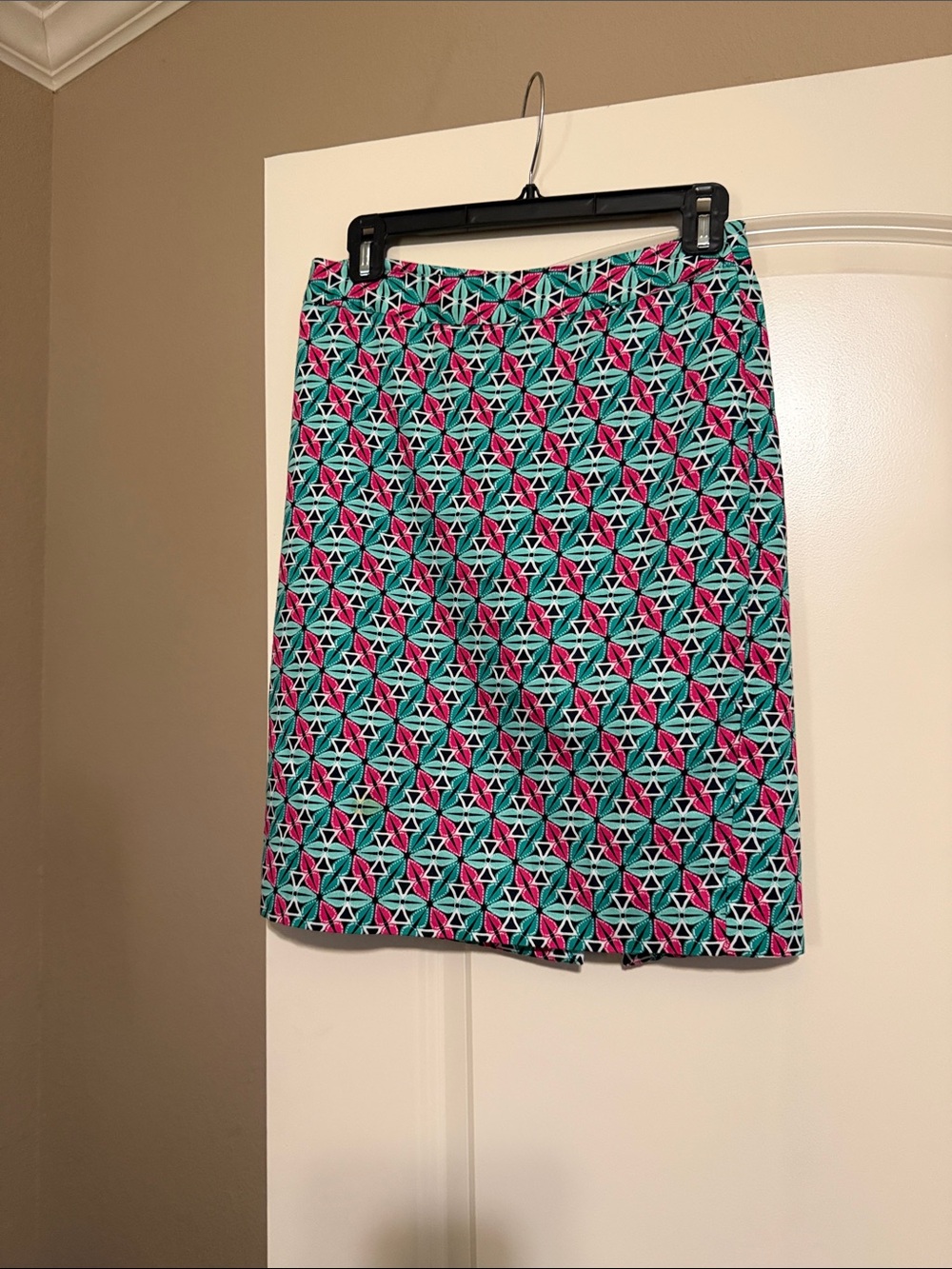 Van Heusen Geometric Pencil Skirt in Teal and Pink